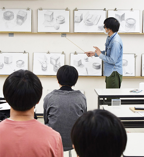 福岡中央美術「九大芸大総合型選抜 夏季集中講習会」のご案内です。